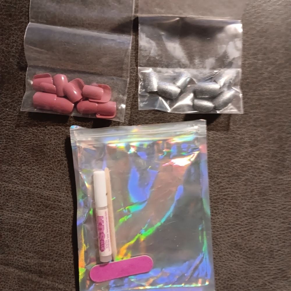 Pink and Silver Nail Set